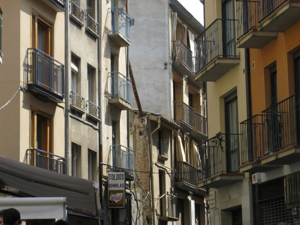 Estella Balconies