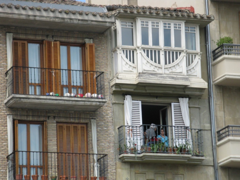 Windows In Estella